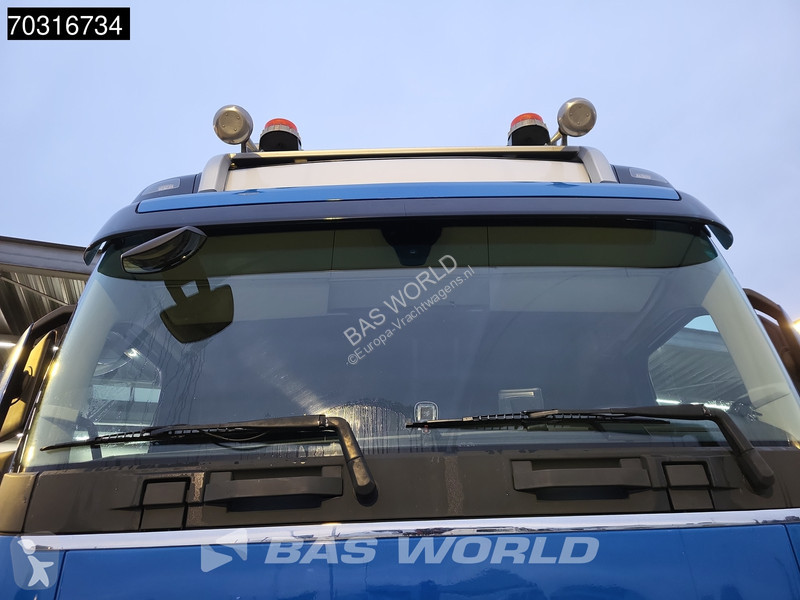 جرار Volvo 500 8X2 Steered Tag axle!...