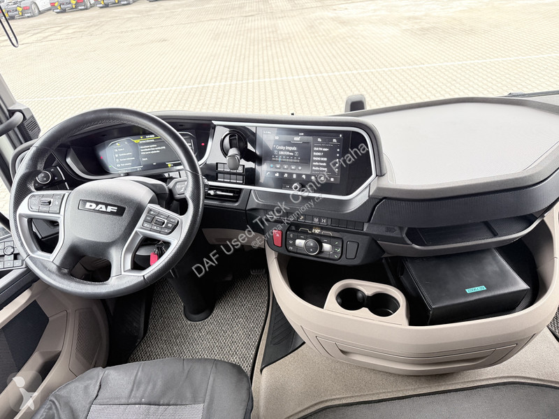 جرار DAF XG  FT 4X2