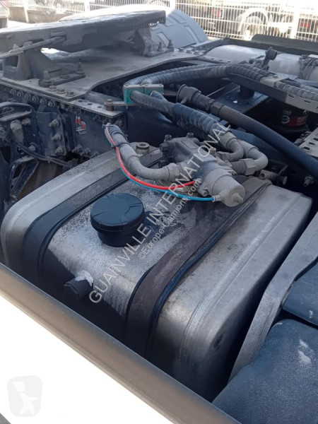 Nyergesvontató Renault 480 Gamme T