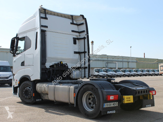 Iveco Stralis AS440S49T/P tractor unit