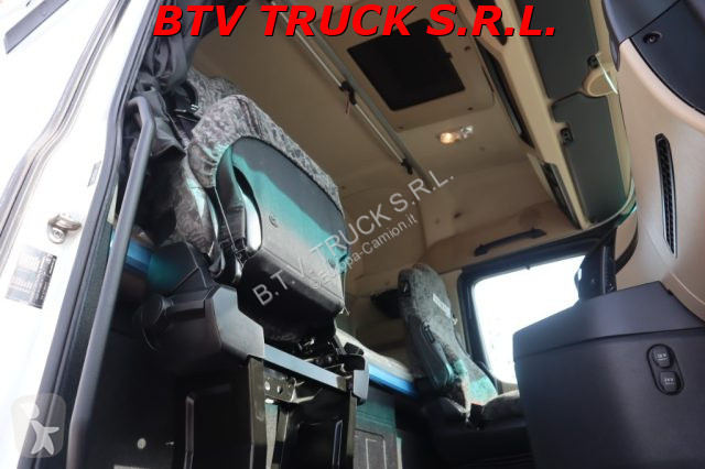 جرار Mercedes ACTROS