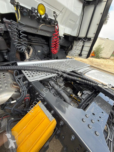 جرار Iveco S-Way 510