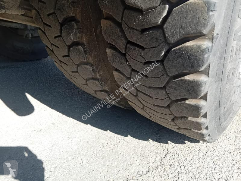 جرار Renault