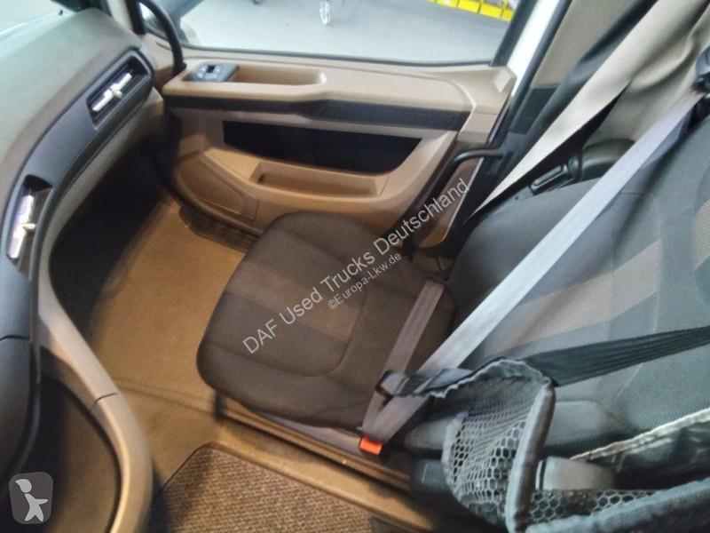 جرار DAF XG  FT 4X2
