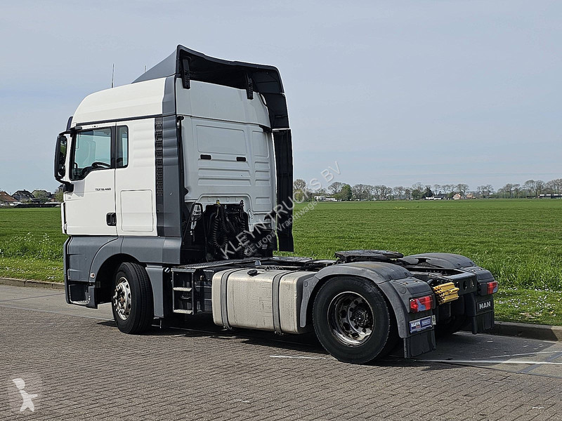 Tracteur MAN 18.460