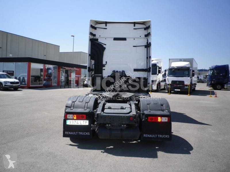 جرار Renault  T520 HIGH SLEEPER CAB EVO