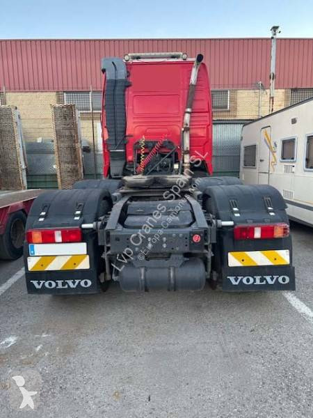 جرار Volvo