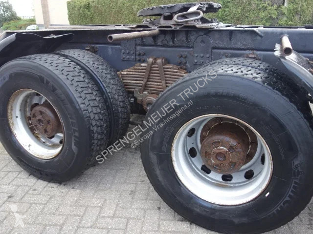 جرار Scania 420 6x4 steelsprings