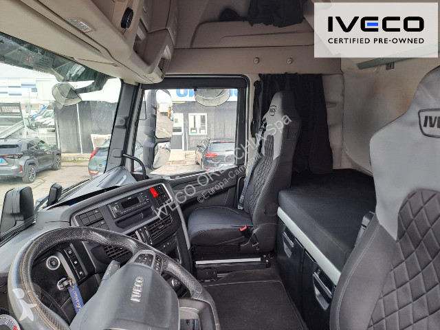 جرار Iveco S-WAY AS440S53T/P