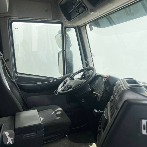 جرار Iveco