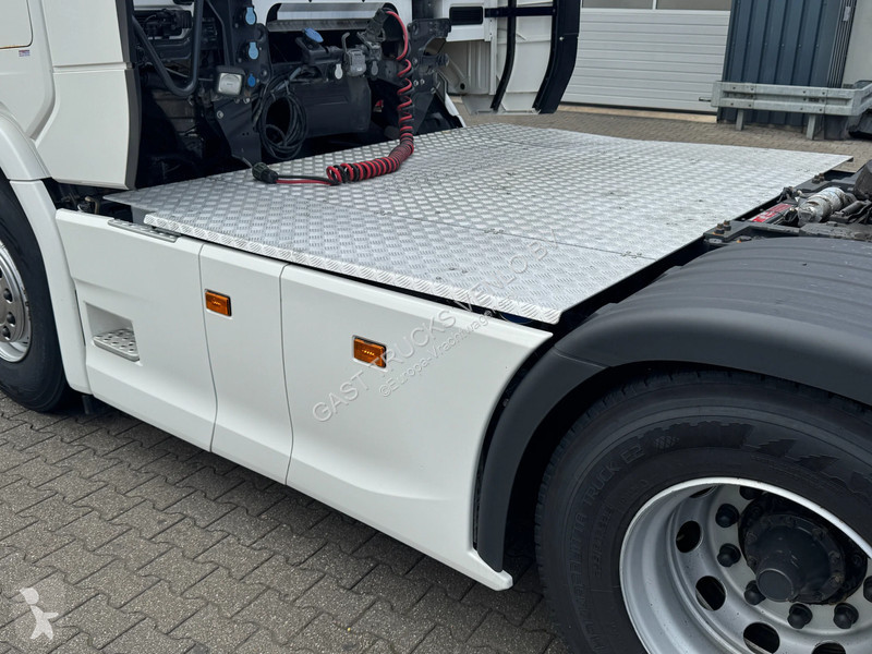 جرار Scania R580 V8 6x2 Boogie Full Air...