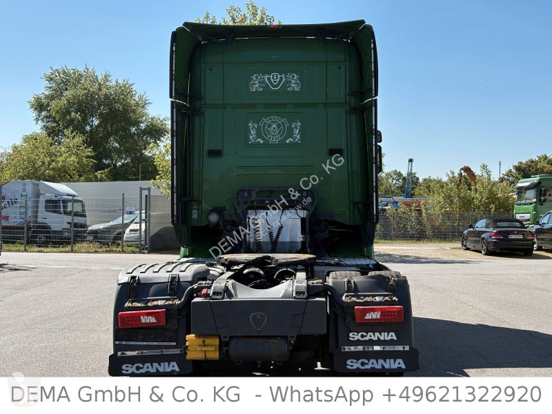 جرار Scania...