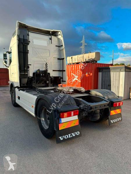 جرار Volvo
