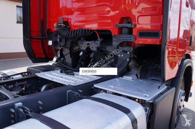 Cap tractor Scania R 460