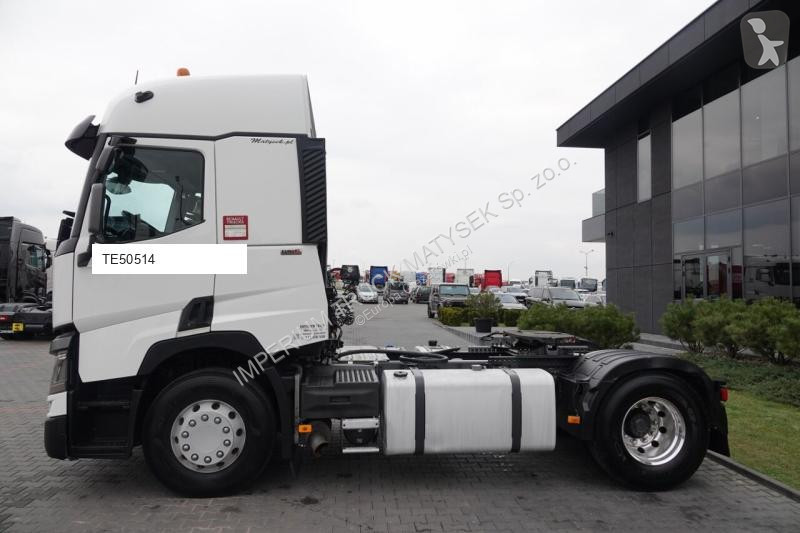 Влекач Renault T 480