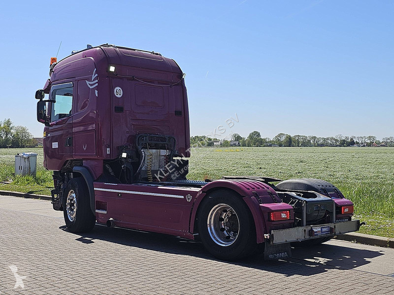 جرار Scania 520