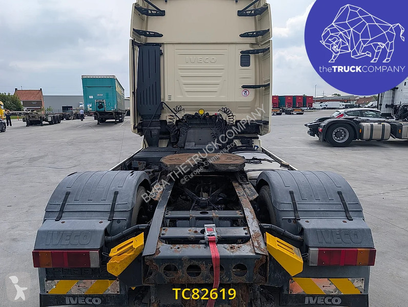 جرار Iveco 440 S42