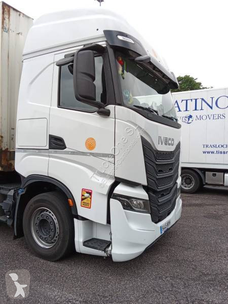 جرار Iveco