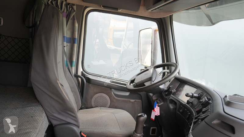جرار Volvo 460 6x4 combi with Palfinger SRX 47...