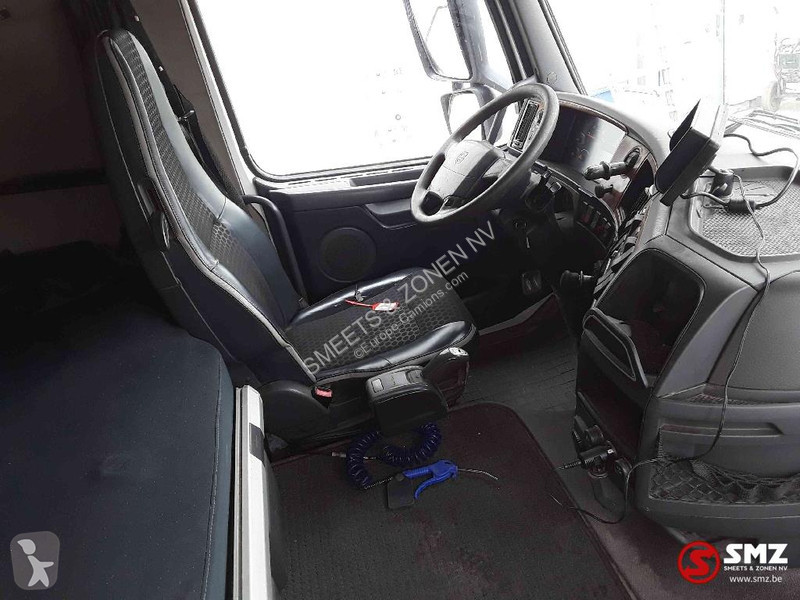جرار Volvo 500