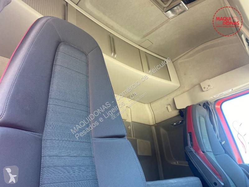 جرار Volvo