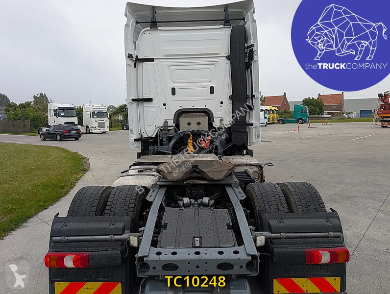 Tracteur Mercedes 1845