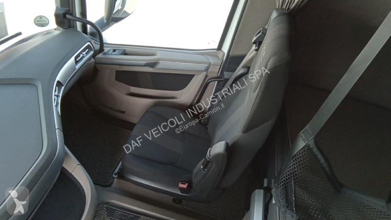 جرار DAF XG  FT 4X2