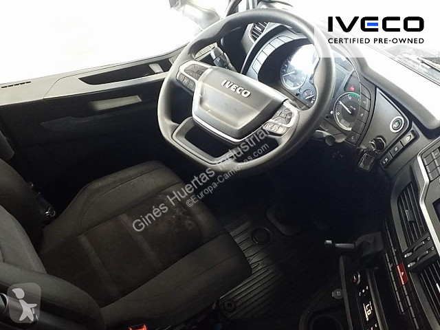 Iveco Stralis AS440S49T/P tractor unit