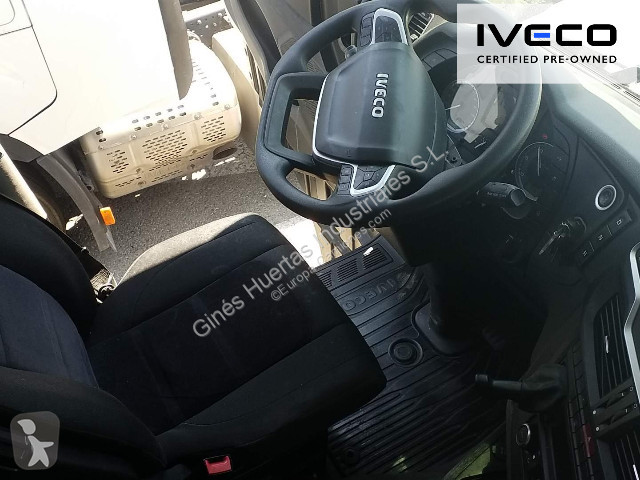 Iveco Stralis AS440S49T/P tractor unit