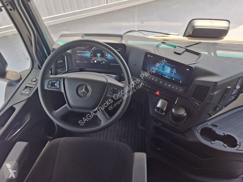 جرار Mercedes 5 L 1948 LS BigSpace 4x2 GSR2