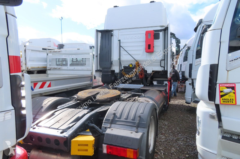 Nyergesvontató Iveco AS440S40T/P LNG Gas...