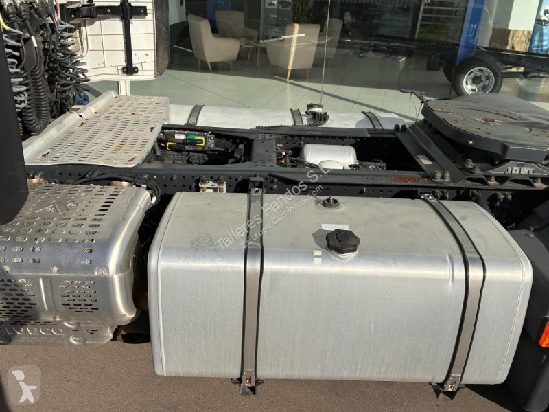 Tracteur Iveco  490 AUTOM INTARDER, 24 MESES DE...
