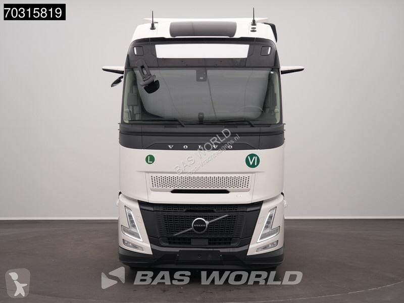 جرار Volvo Aero 500 4X2 XL TC 2xTanks VEB+ ACC CMS