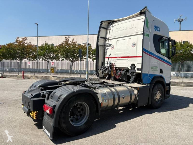 جرار Scania