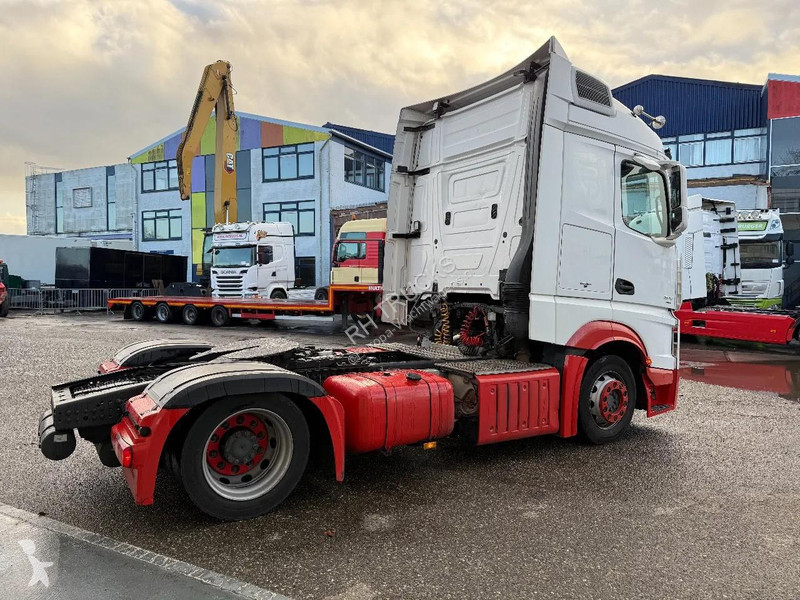Trekker Mercedes 1842 4X2 MEGA + LIFTING DISH...