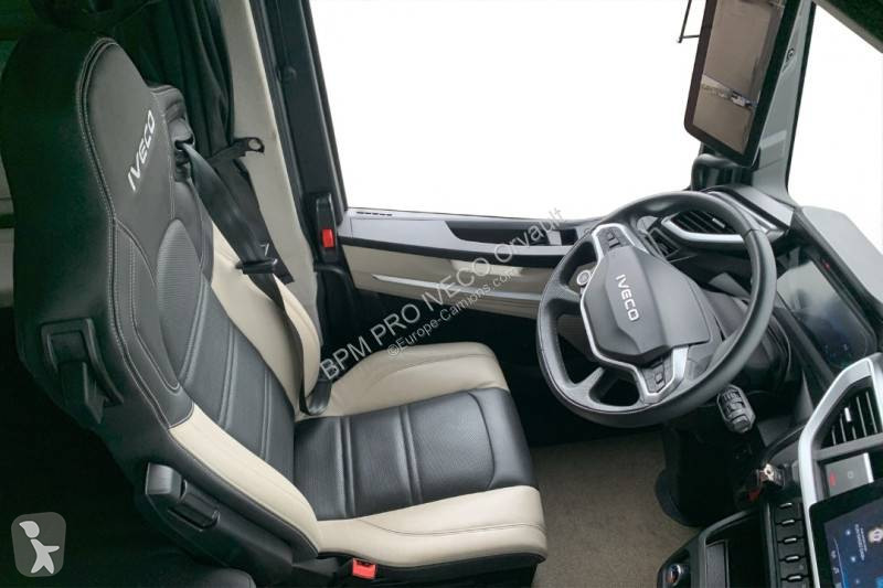 جرار Iveco