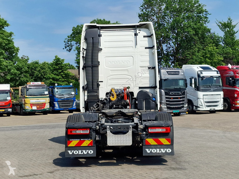 جرار Volvo 13500 Globetrotter XL 6x2 - Retarder...