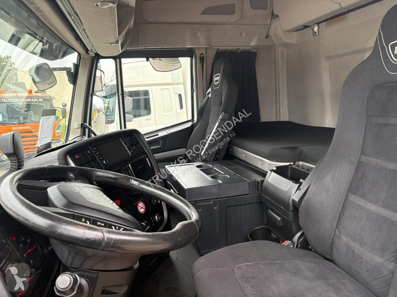 Iveco 420 + HYDRAULIC + EURO 6 + MOT 15-10-2026...