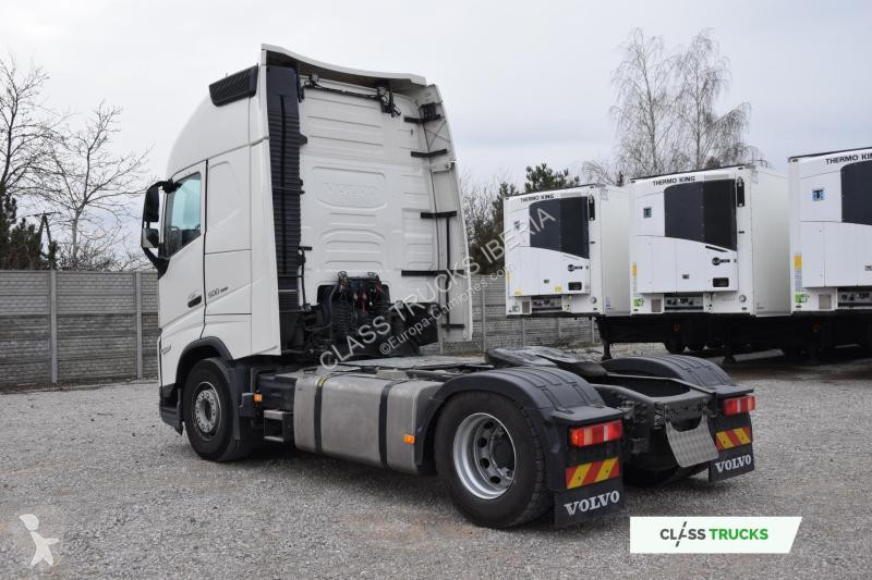 Traktor Volvo 500 Globetrotter XL I-ParkCool...