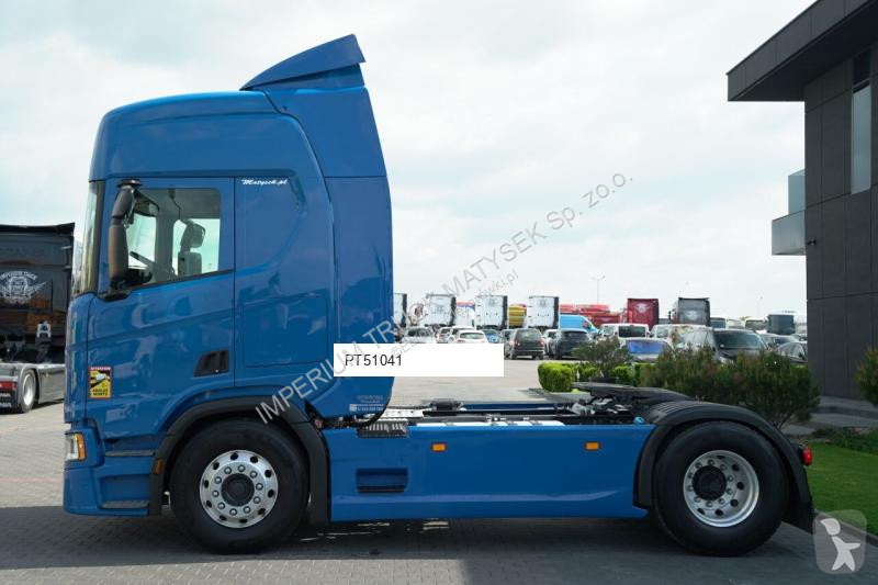 Влекач Scania