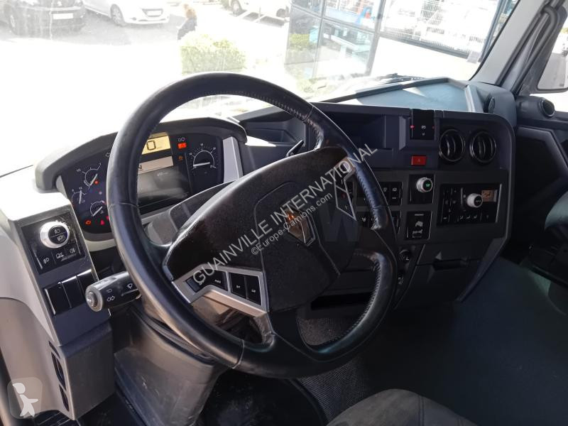 Tracteur Renault C460 Gamme C