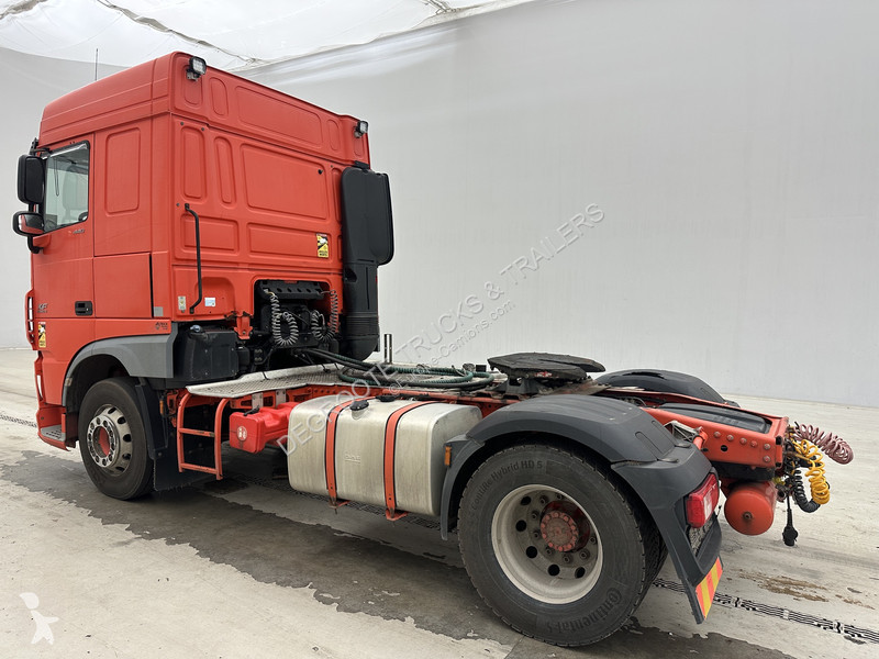 جرار DAF 440