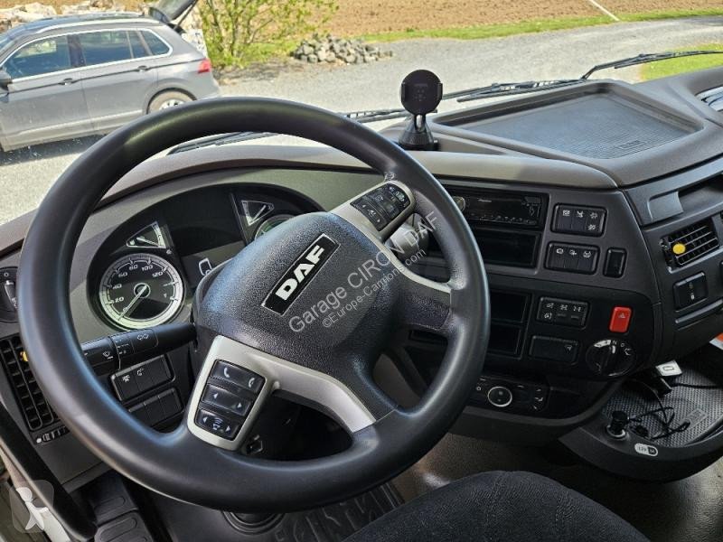 جرار DAF 530