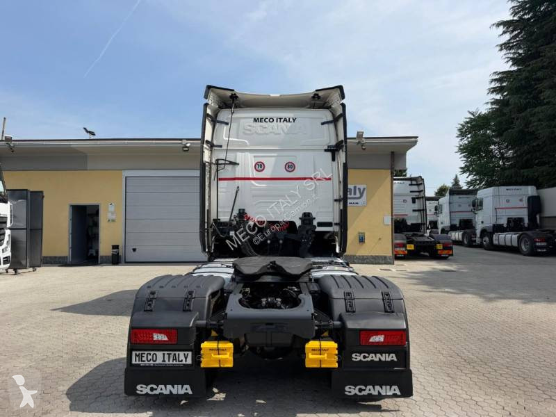 جرار Scania