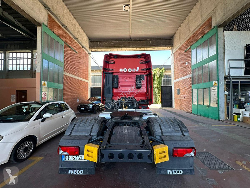 Iveco 460 tractor unit