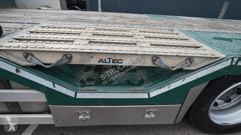 جرار Mercedes 2542 6x2 machine/car transport...