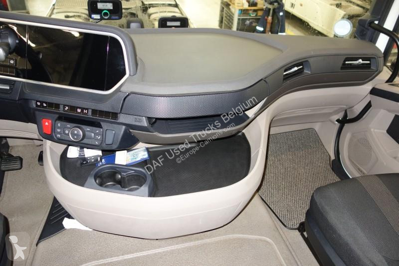 جرار DAF XG  FT 4X2
