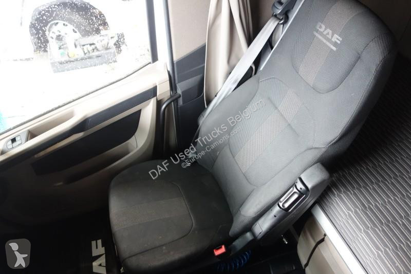 جرار DAF XG  FT 4X2