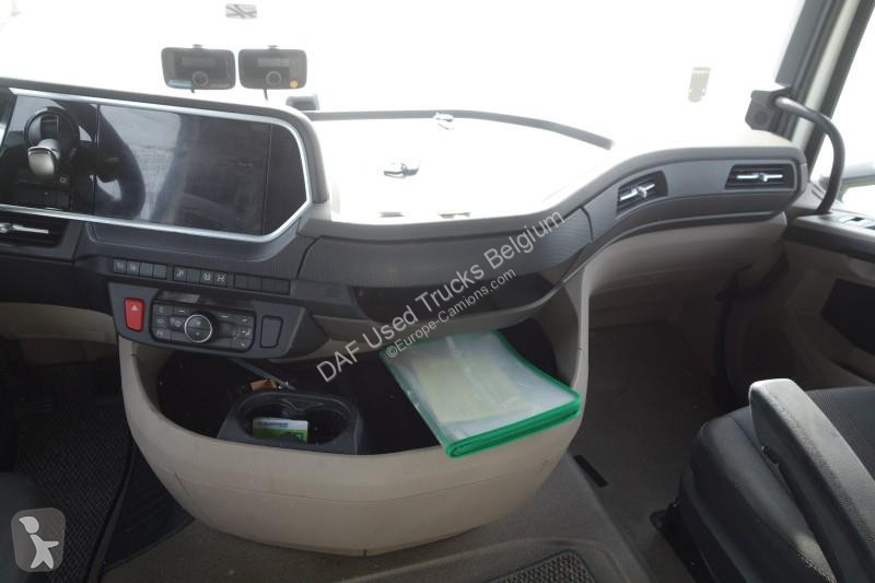 Тягач DAF XG  FT 4X2