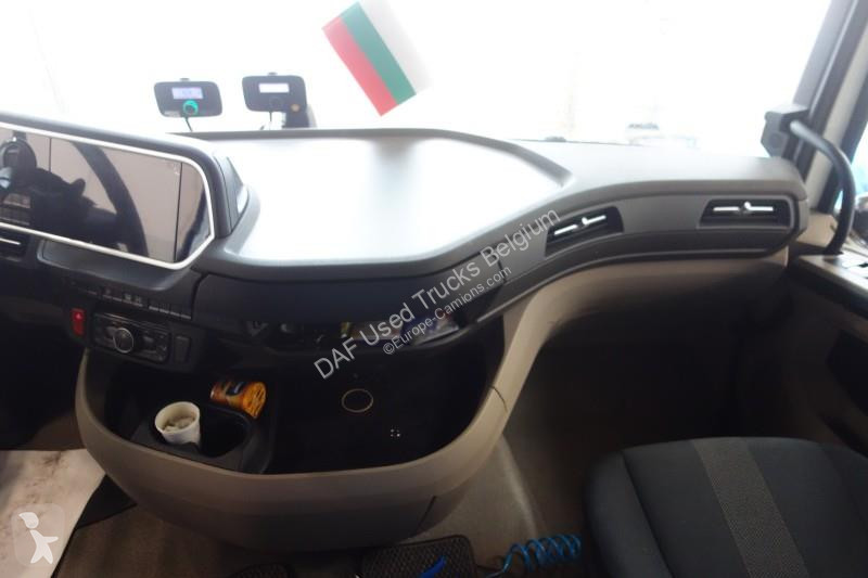 Тягач DAF XG  FT 4X2